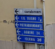 uppercase italian sign